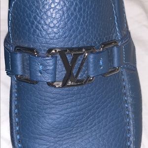 As new blue Louis Vuitton moccasins 9-9.5US, 8LV